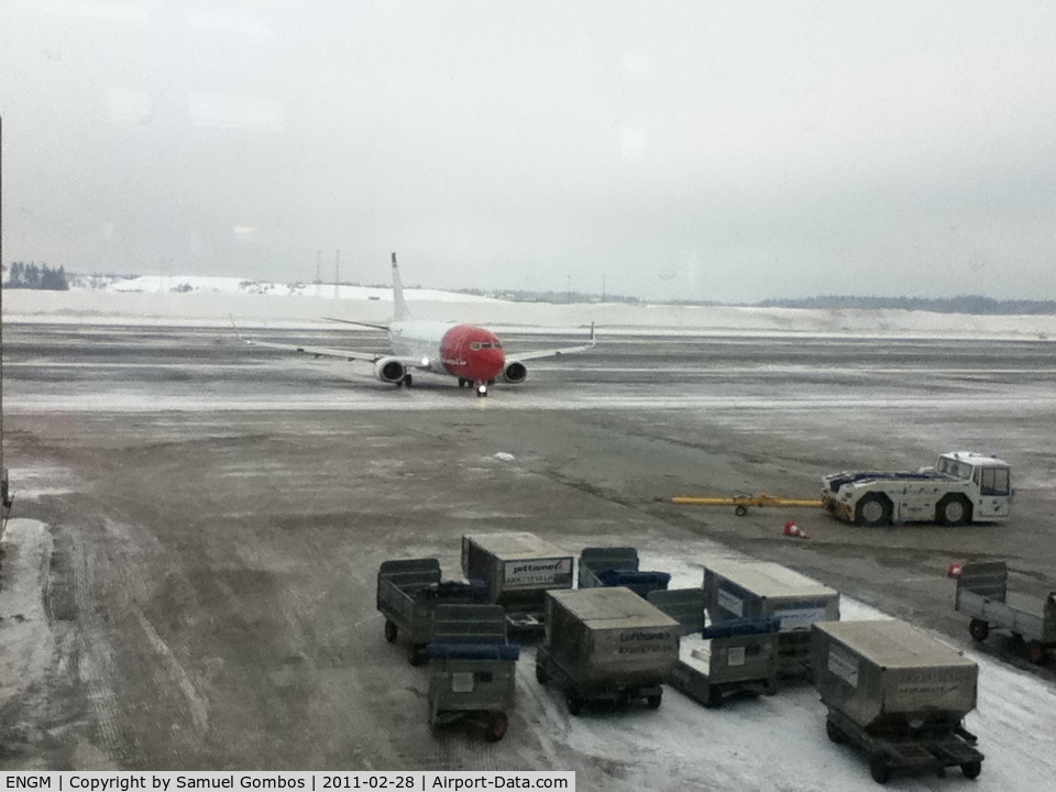 Oslo Airport, Gardermoen, Gardermoen (near Oslo), Akershus Norway (ENGM) - Norwegian plane ready for departure at Oslo Airport Gardermoen (OSL)!;)<3