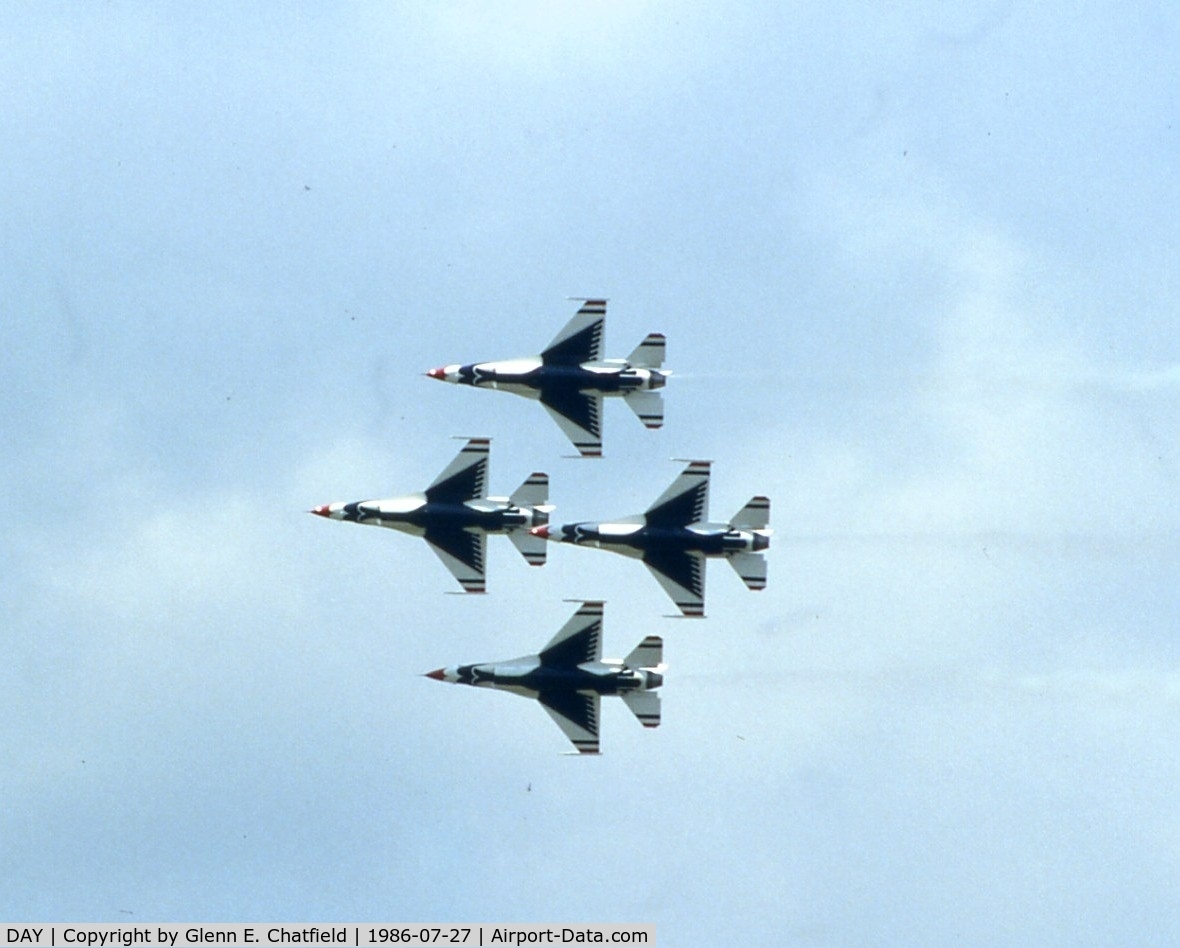 James M Cox Dayton International Airport (DAY) - Thunderbirds at the Dayton International Air Show