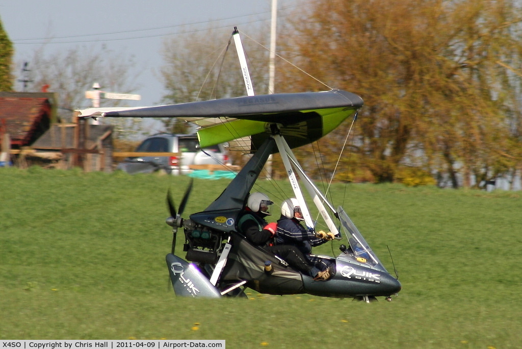 X4SO Airport - Pegasus Quik 912S at Ince Blundell microlight field