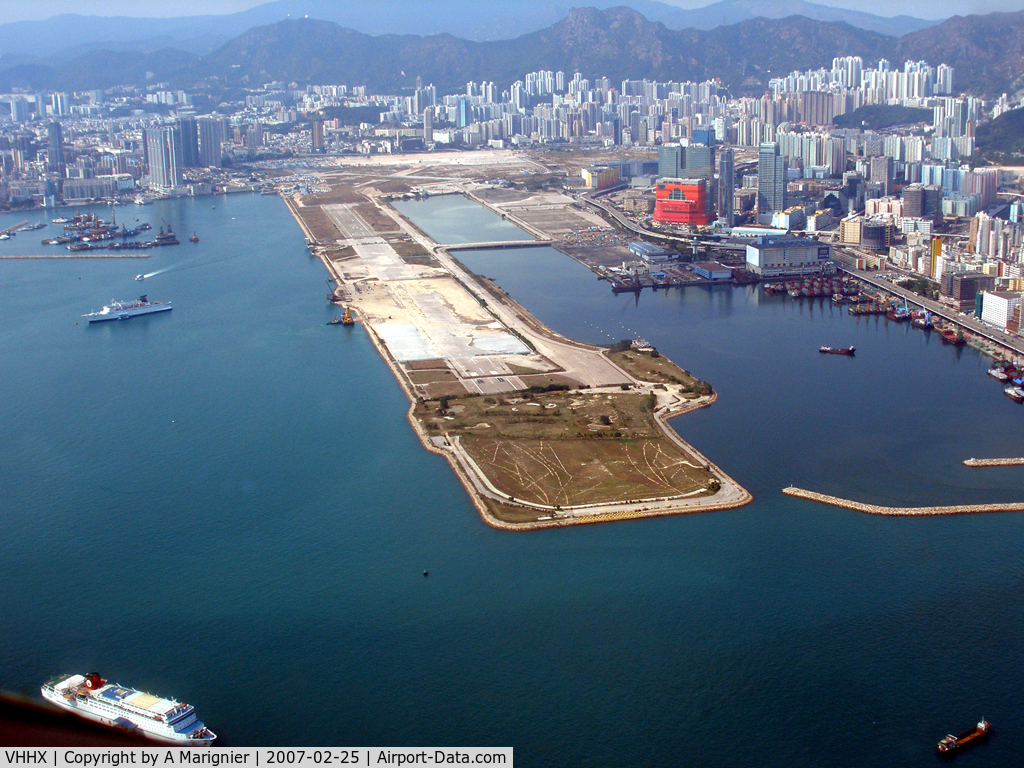 Kai Tak Airport (closed 1998), Kowloon Hong Kong (VHHX) - View from 1500ft entering the Harbour on Hong Kong Flying club C182