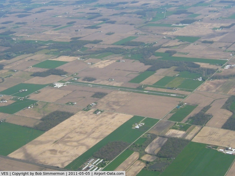 Darke County Airport (VES) - Looking SE from 5000'