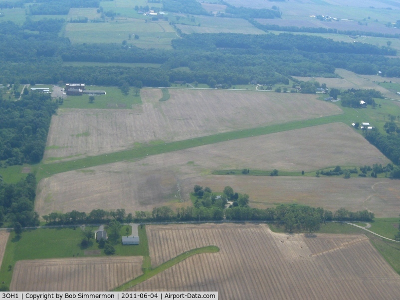 Morningstar North Airport (3OH1) - Looking east from 2500'