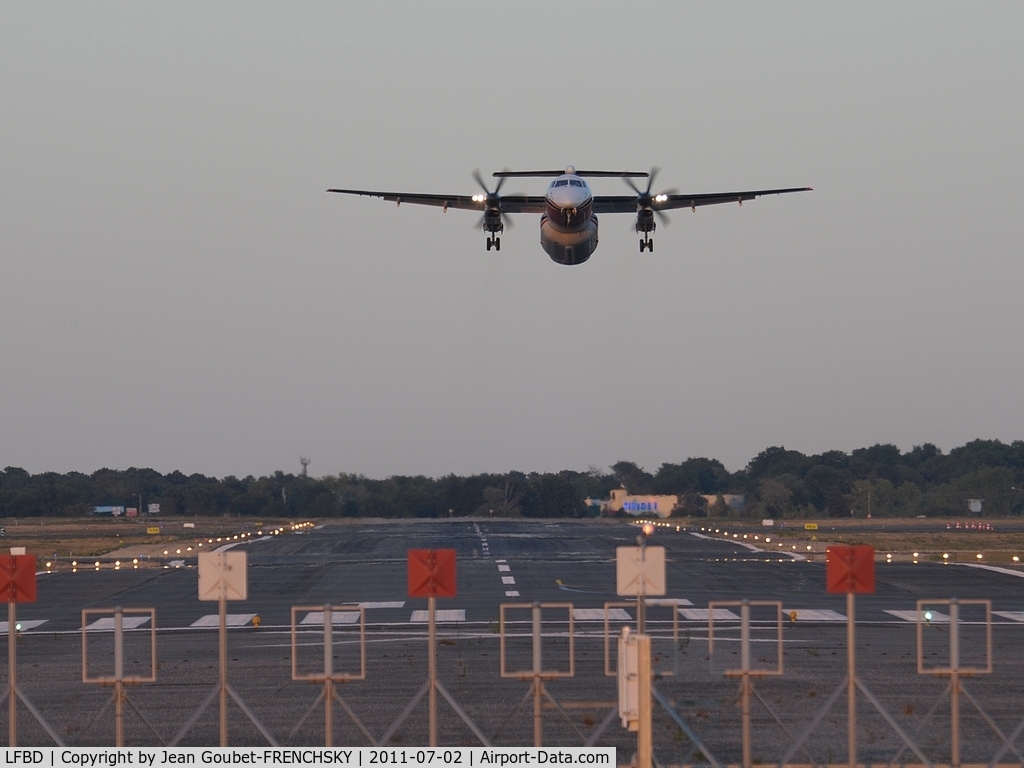 Bordeaux Airport, Merignac Airport France (LFBD) - MILAN 74 take off 29