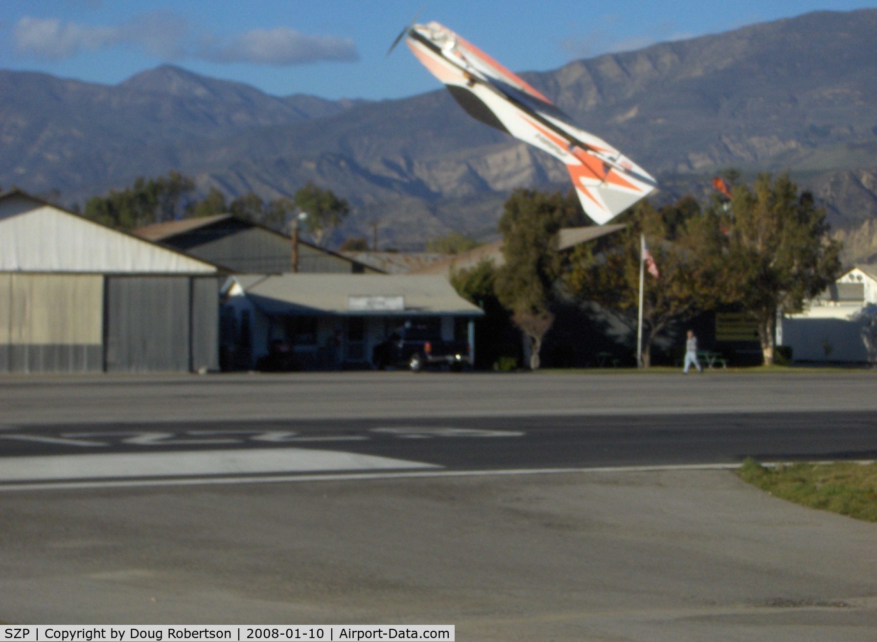 Santa Paula Airport (SZP) - RC Drone 'FLASH' extreme aerobatic, inverted climb