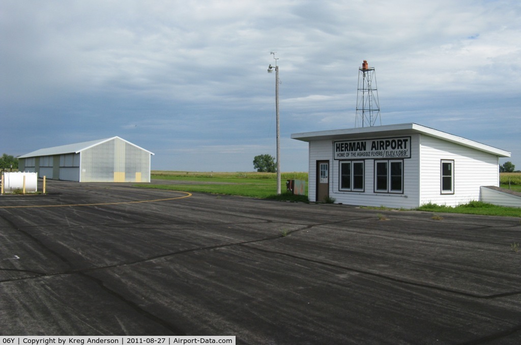 Herman Municipal Airport (06Y) - The arrivals/departures building at Herman Municipal Airport (06Y) in Herman, MN.