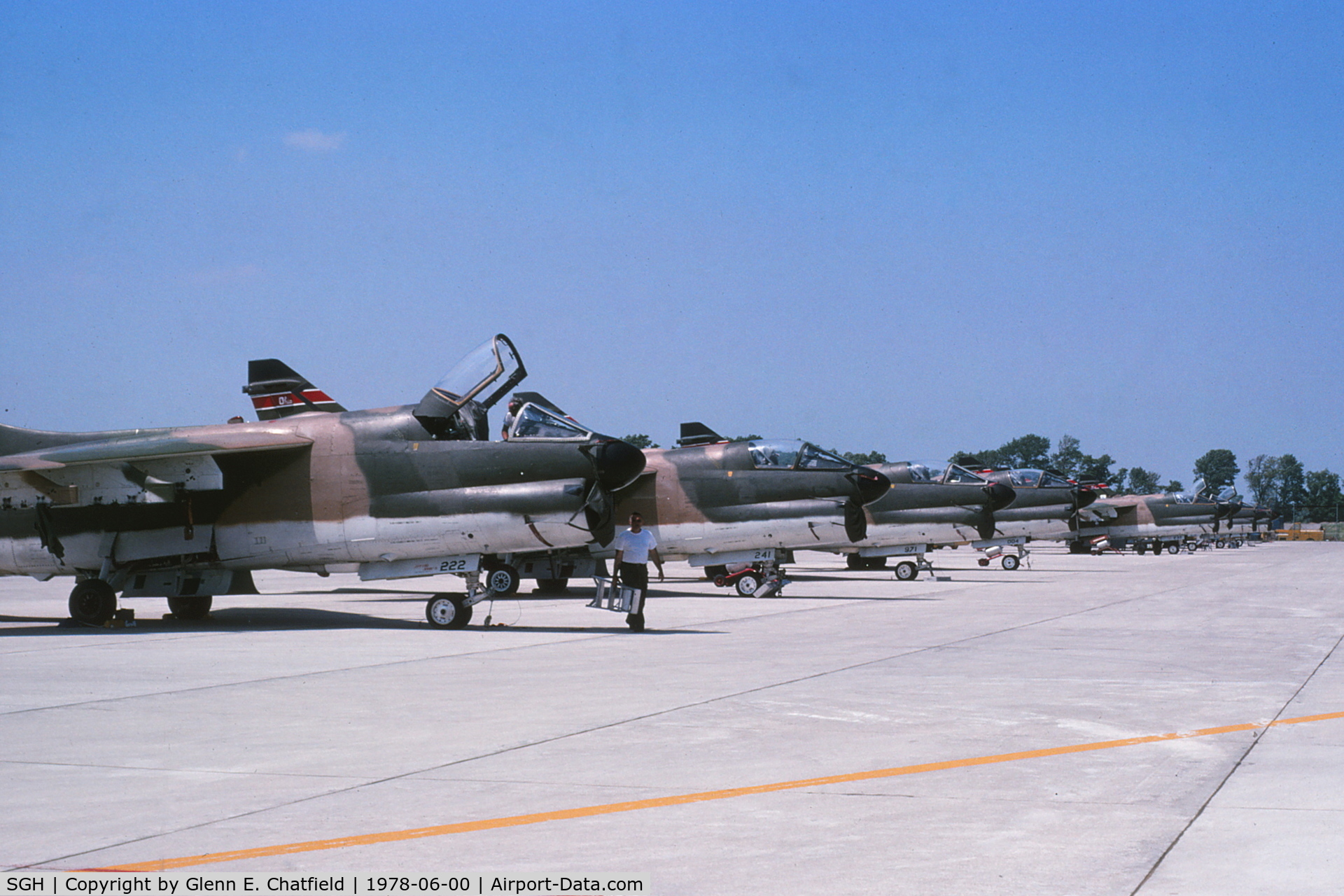 Springfield-beckley Municipal Airport (SGH) - The line-up on the Air National Guard Ramp