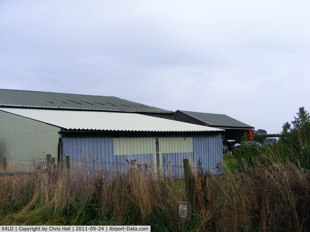 X4LD Airport - Lymm Dam-Yew Tree Farm airfield