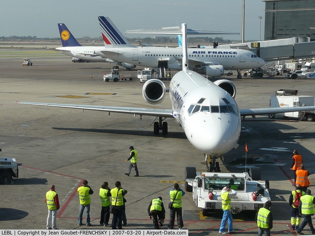 Barcelona International Airport, Barcelona Spain (LEBL) - découverte d'un Spanair...