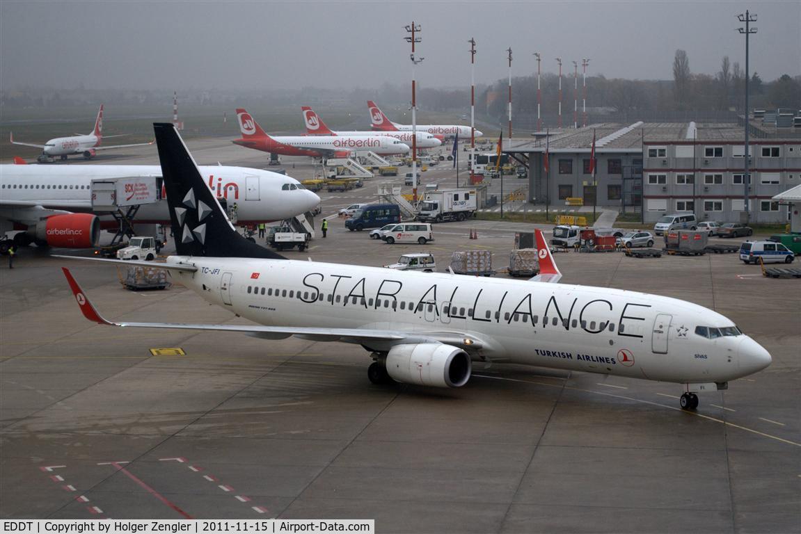 Tegel International Airport (closing in 2011), Berlin Germany (EDDT) - Coming and going northwest of TXL tower......