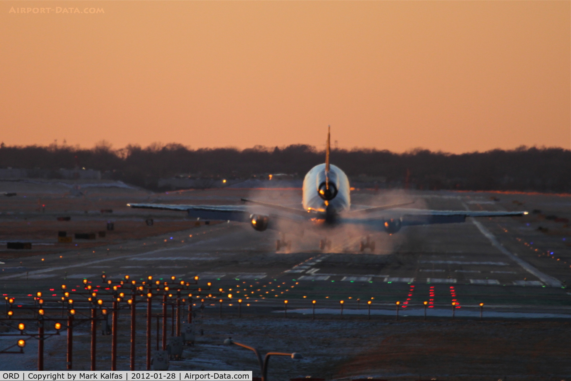 Chicago O'hare International Airport (ORD) - FedEx McDonnell Douglas DC-10-30F, FDX556 arriving RWY 28 KORD.