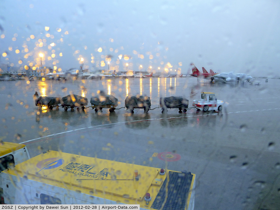 Shenzhen Bao'an International Airport, Shenzhen, Guangdong China (ZGSZ) - rainy