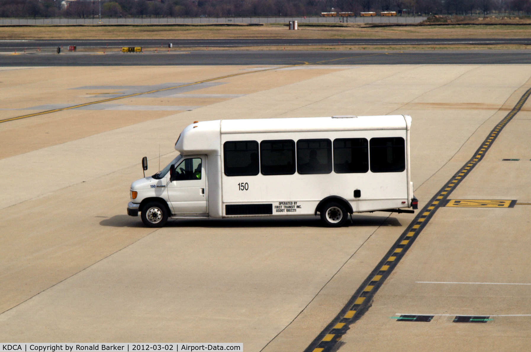 Ronald Reagan Washington National Airport (DCA) - Bus 150