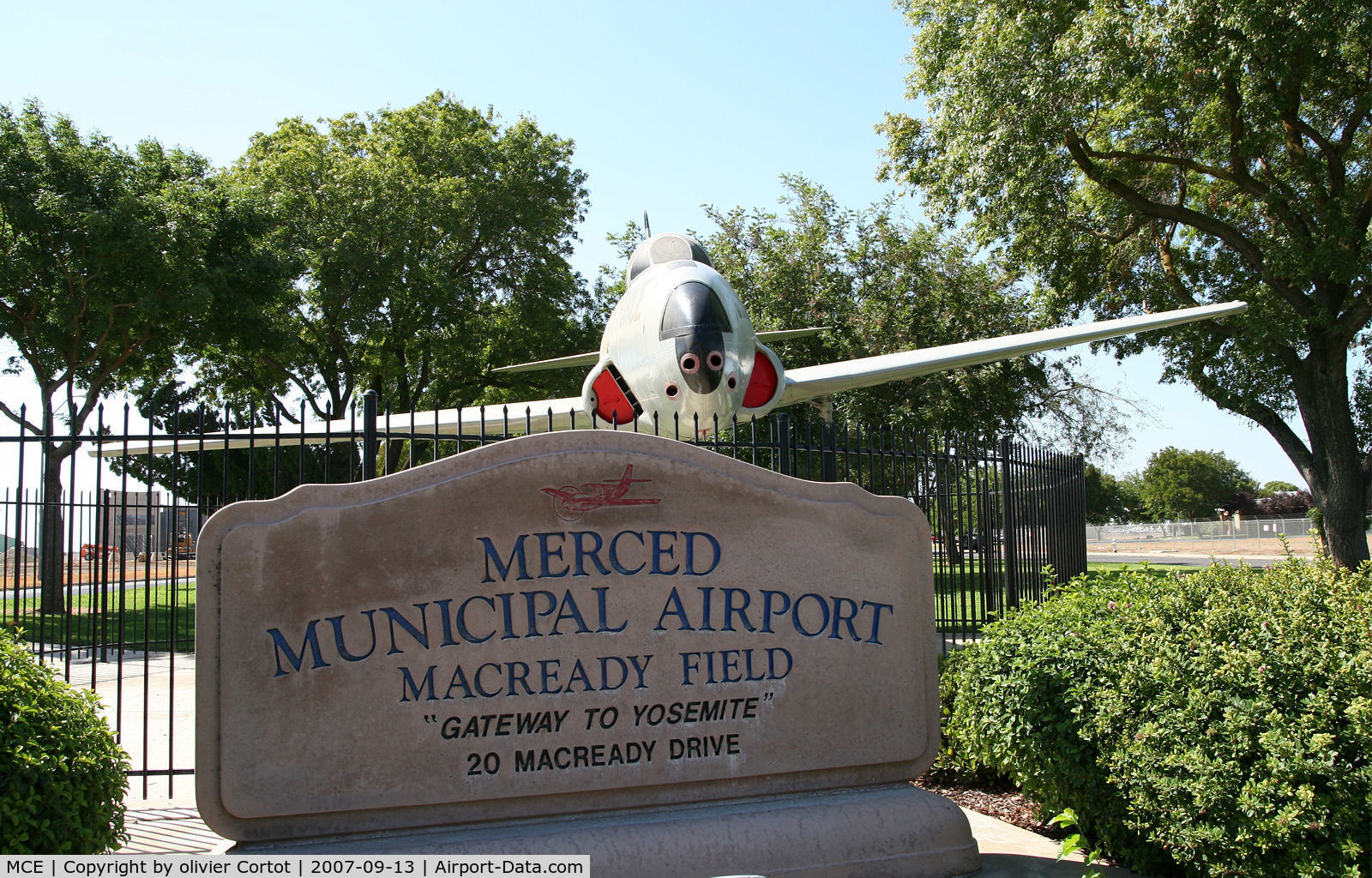 Merced Rgnl//macready Field Airport (MCE) - the front gate : you'll find a P-80 as gate guardian there