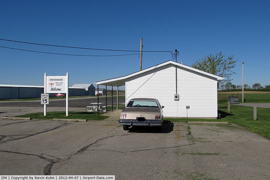 Greensburg Municipal Airport (I34) - Main building