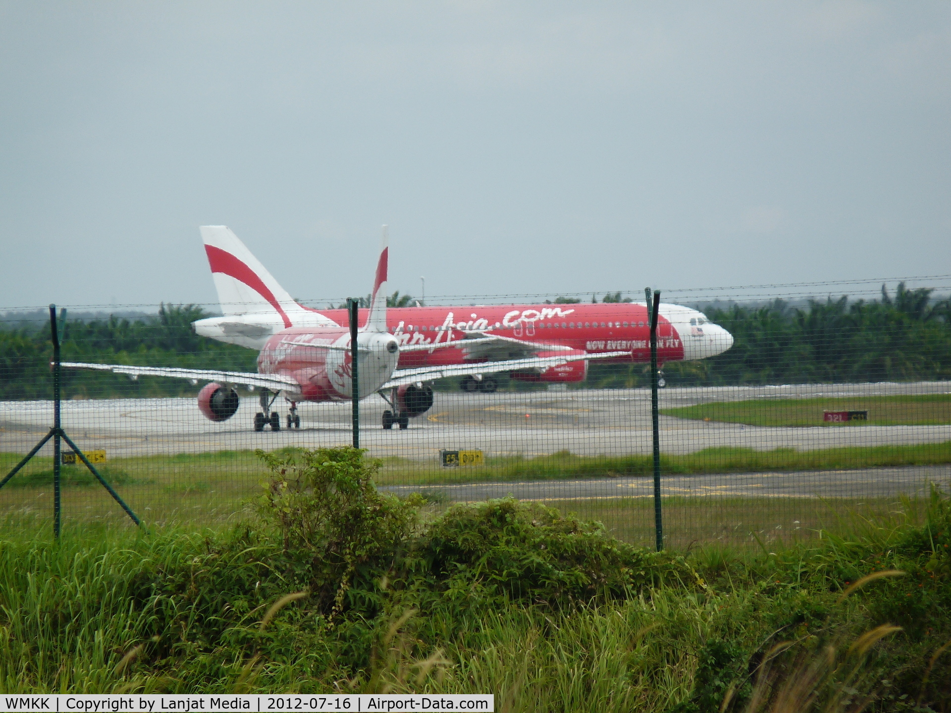 Kuala Lumpur International Airport, Sepang, Selangor Malaysia (WMKK) - 32L C11