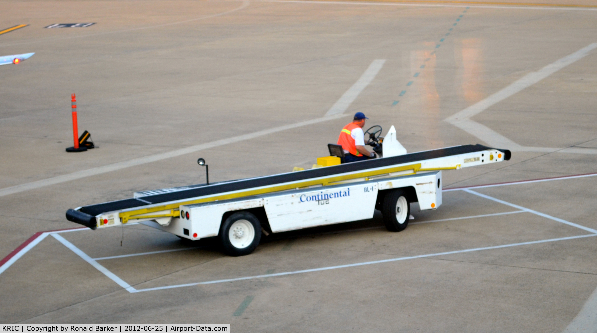 Richmond International Airport (RIC) - Baggage conveyor