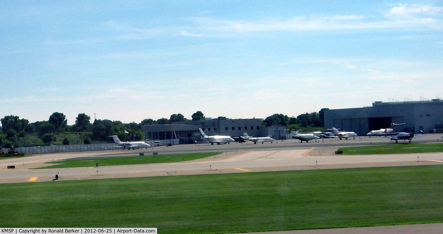 Minneapolis-st Paul Intl/wold-chamberlain Airport (MSP) - parked aircraft