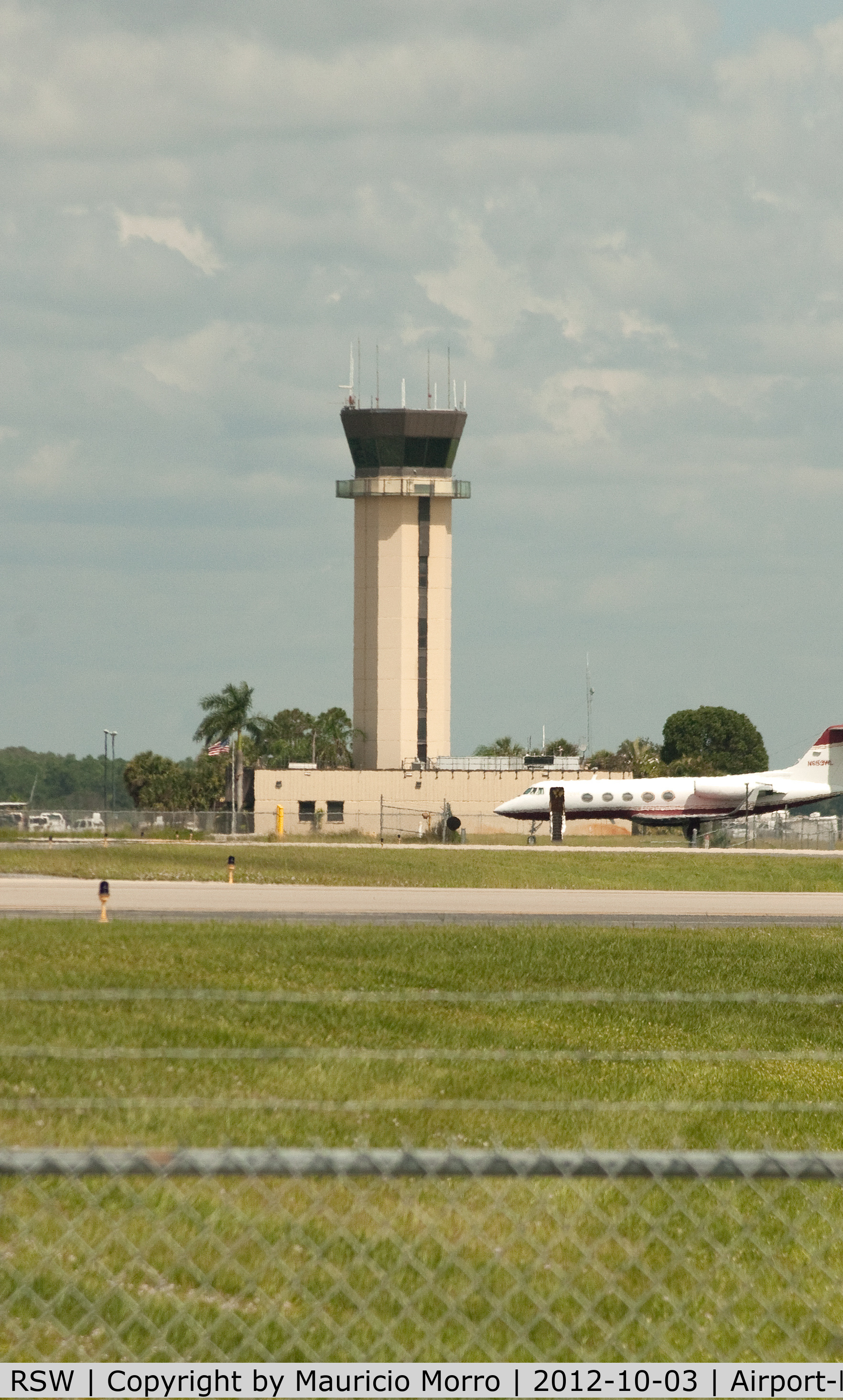 Southwest Florida International Airport (RSW) - Control Tower at RSW