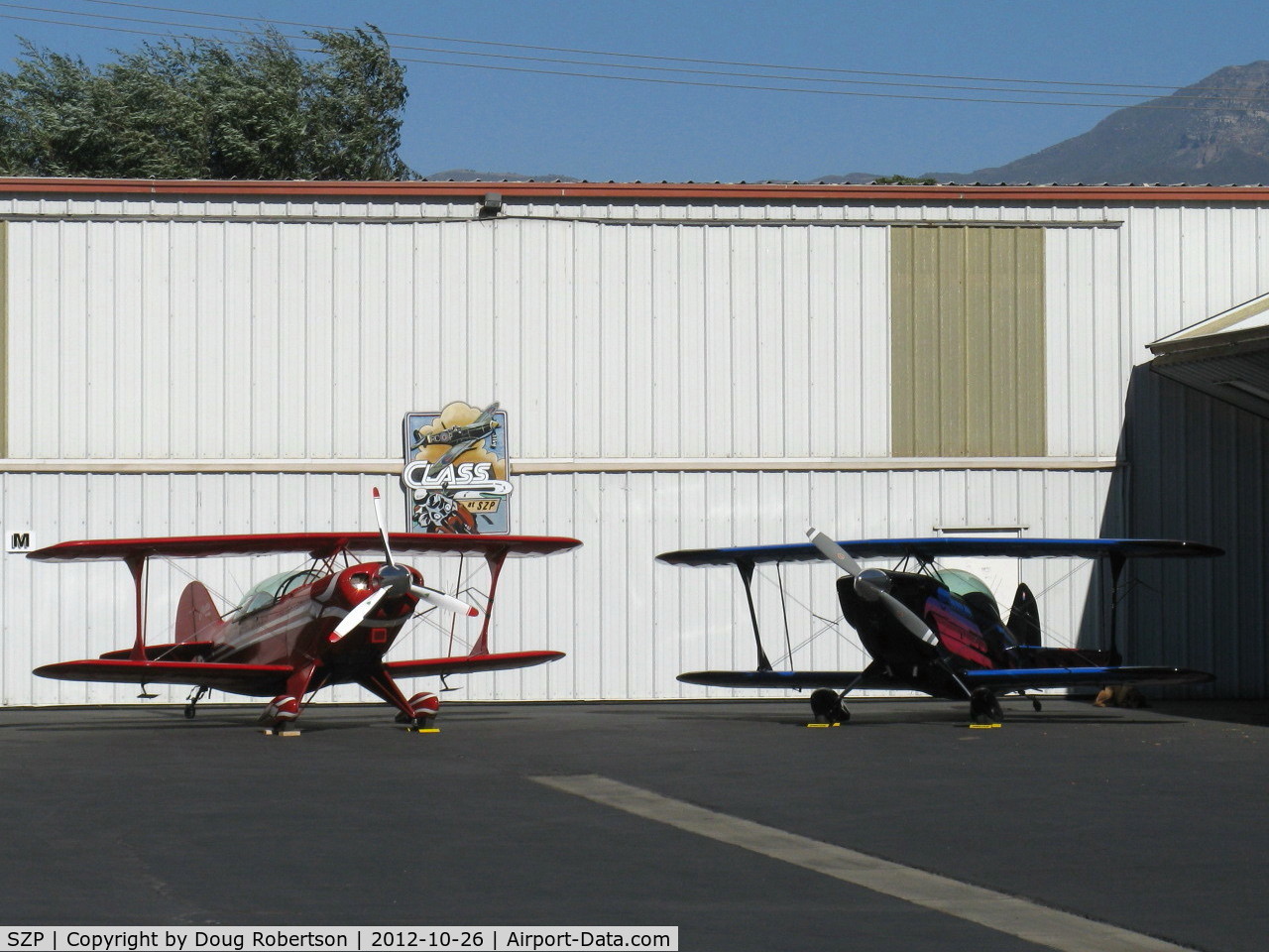 Santa Paula Airport (SZP) - N49BR Christen EAGLE Experimental class and N189PT Aerotek PITTS S-2A Production class aerobatic biplanes share a hangar