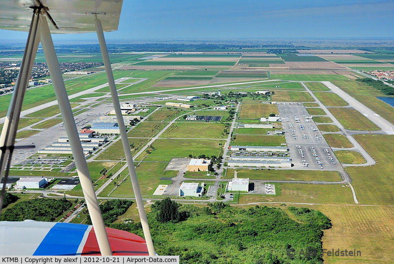 Kendall-tamiami Executive Airport (TMB) - Shot looking West.