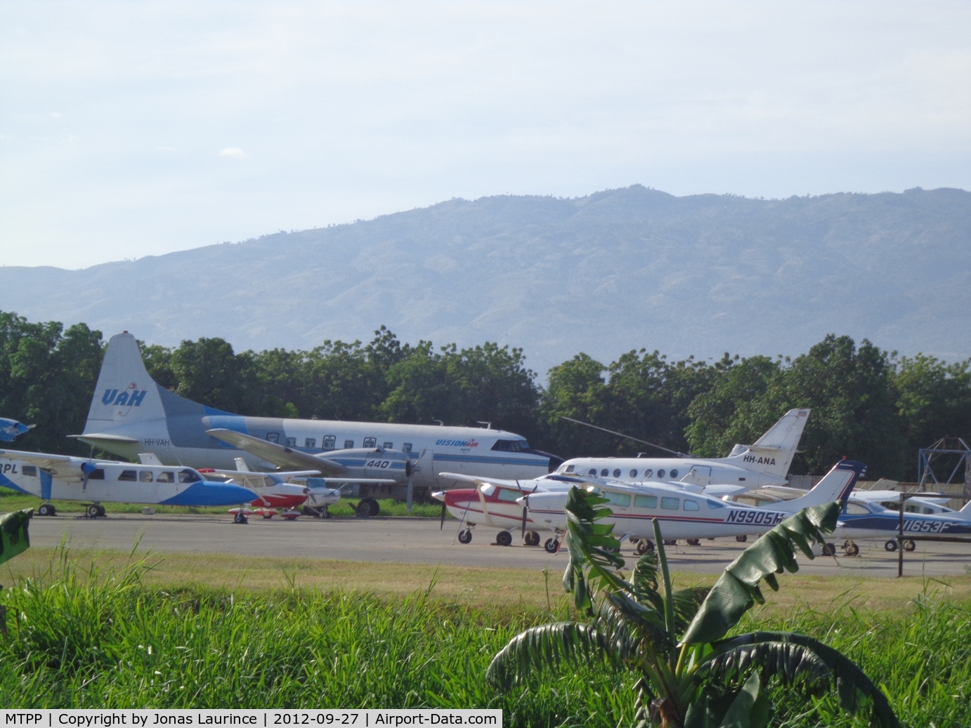 Port-au-Prince International Airport (Toussaint Louverture Int'l), Port-au-Prince Haiti (MTPP) - Aircrafts at the Guy Malary regional flights Terminal, at Toussaint Louverture International Airport of Port-au-Prince 