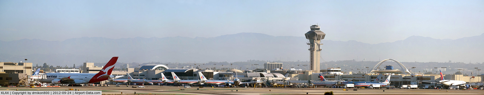 Los Angeles International Airport (LAX) - Panorama at imperial hill, inglewood
