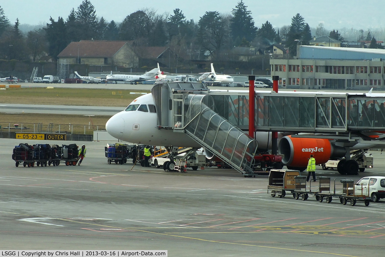 Geneva Cointrin International Airport, Geneva Switzerland (LSGG) - easyJet A320 at Geneva