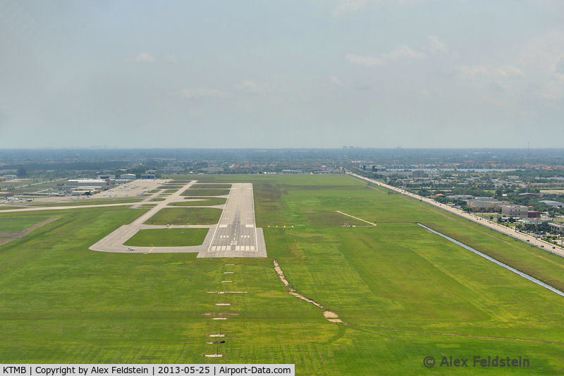 Kendall-tamiami Executive Airport (TMB) - Tamiami