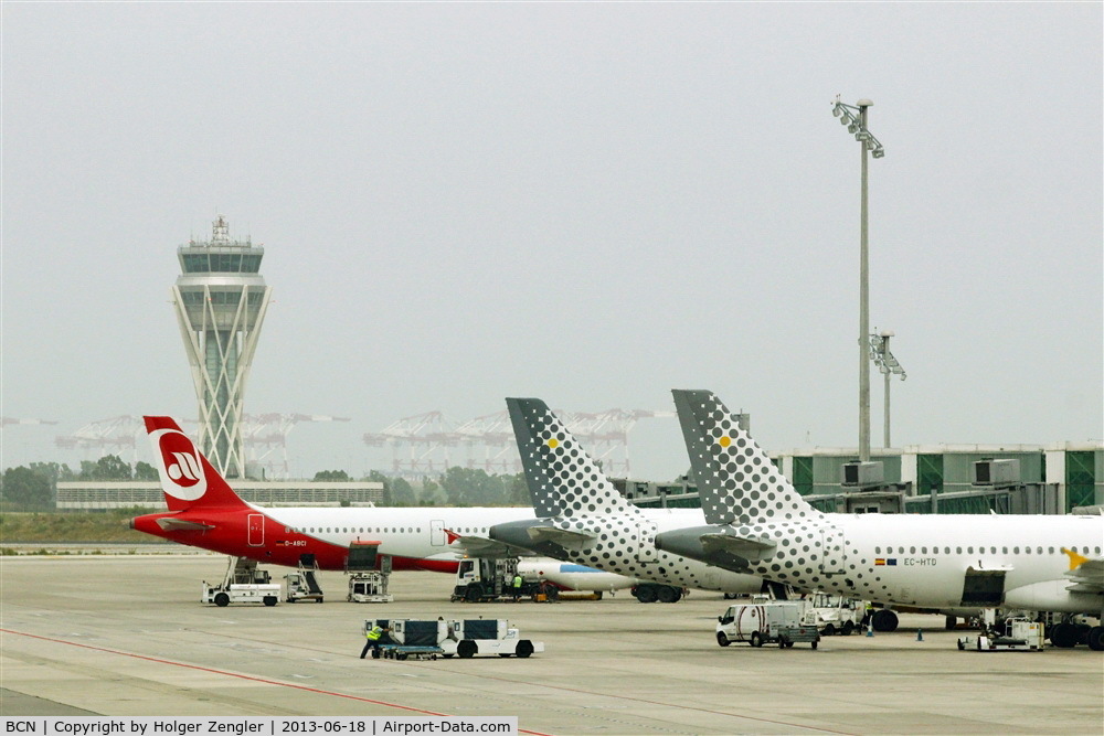 Barcelona International Airport, Barcelona Spain (BCN) - Apron N at Terminal 1...