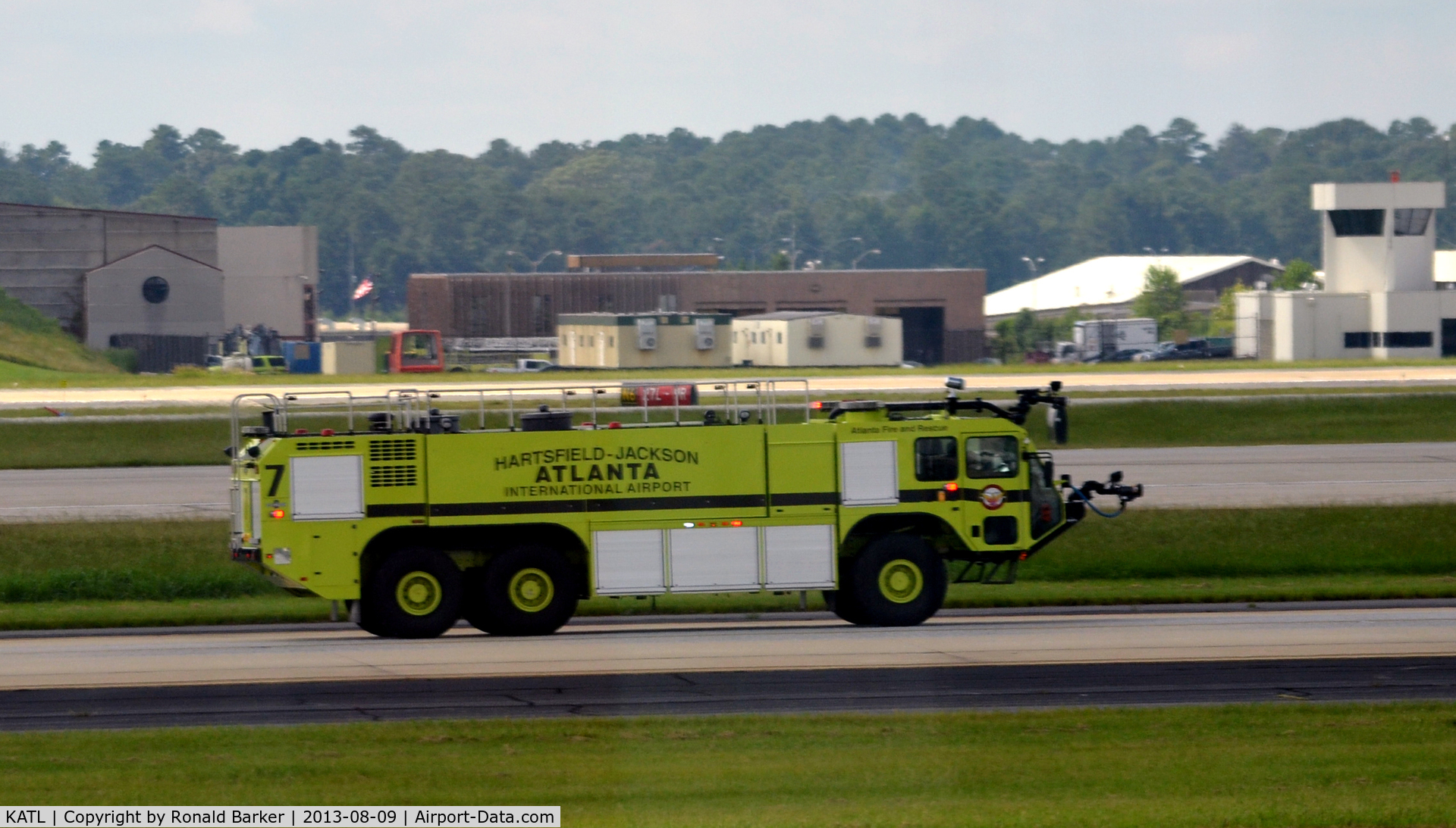 Hartsfield - Jackson Atlanta International Airport (ATL) - Fire truck number 7