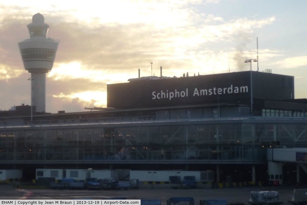 Amsterdam Schiphol Airport, Haarlemmermeer, near Amsterdam Netherlands (EHAM) - Luchthaven Schiphol is Europe's 4th busiest airport in terms of passengers after LHR, FRA, CDG & MAD 