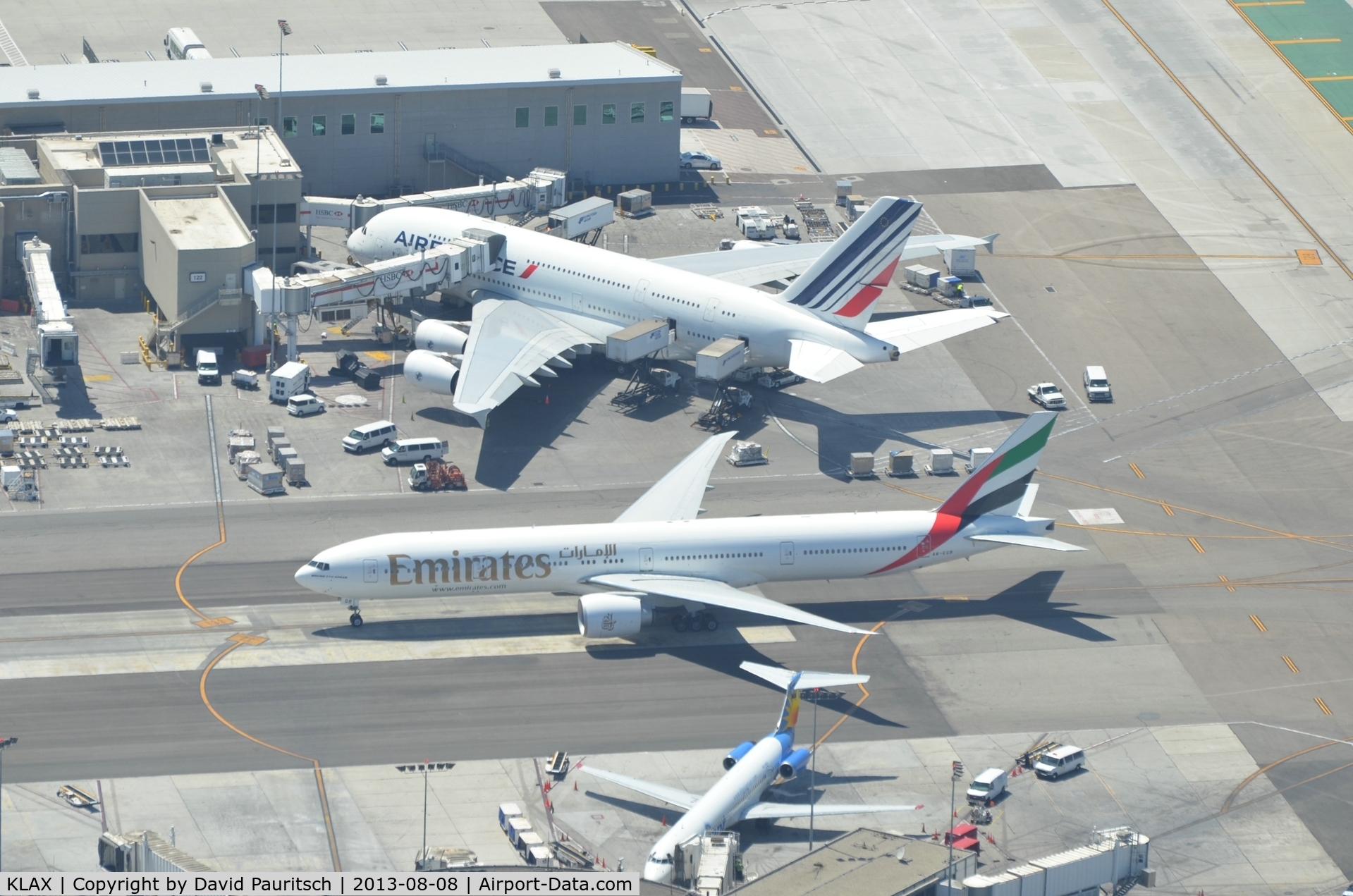 Los Angeles International Airport (LAX) - A380 and Boeing 777
