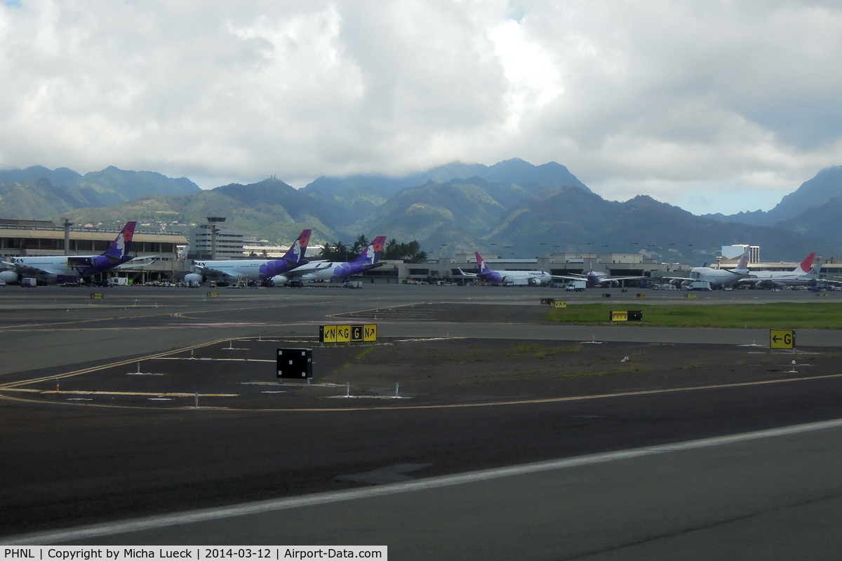 Honolulu International Airport, Honolulu, Hawaii United States (PHNL) - Beautiful backdrop and beautiful HA tails