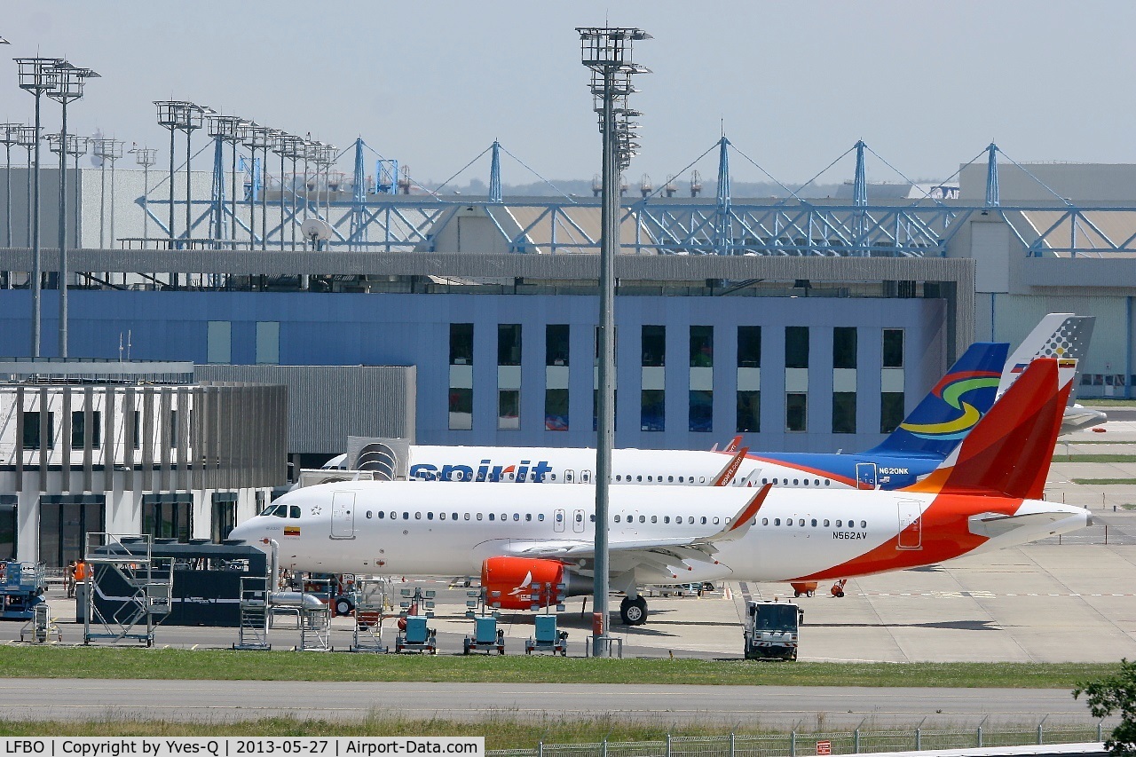 Toulouse Airport, Blagnac Airport France (LFBO) - Airbus delivery center, Toulouse-Blagnac  airport (LFBO-TLS)