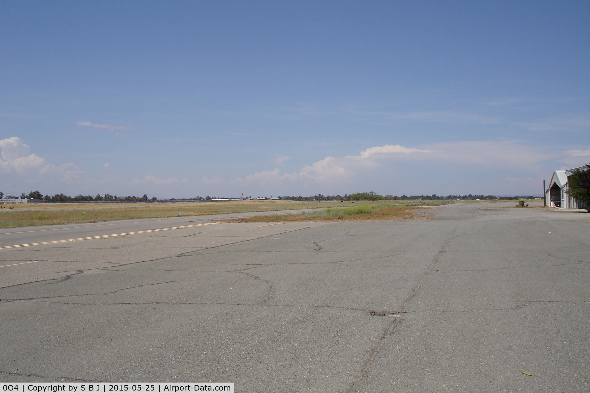 Corning Municipal Airport (0O4) - Corning airport with view to the north.