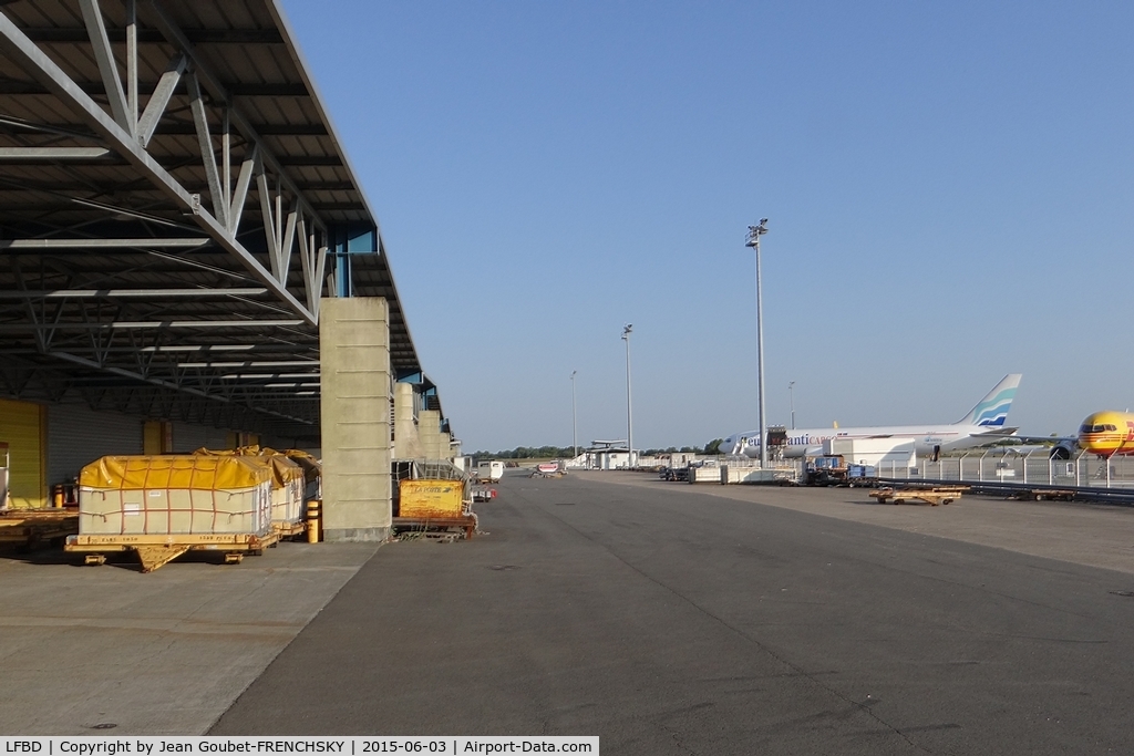 Bordeaux Airport, Merignac Airport France (LFBD) - Fret