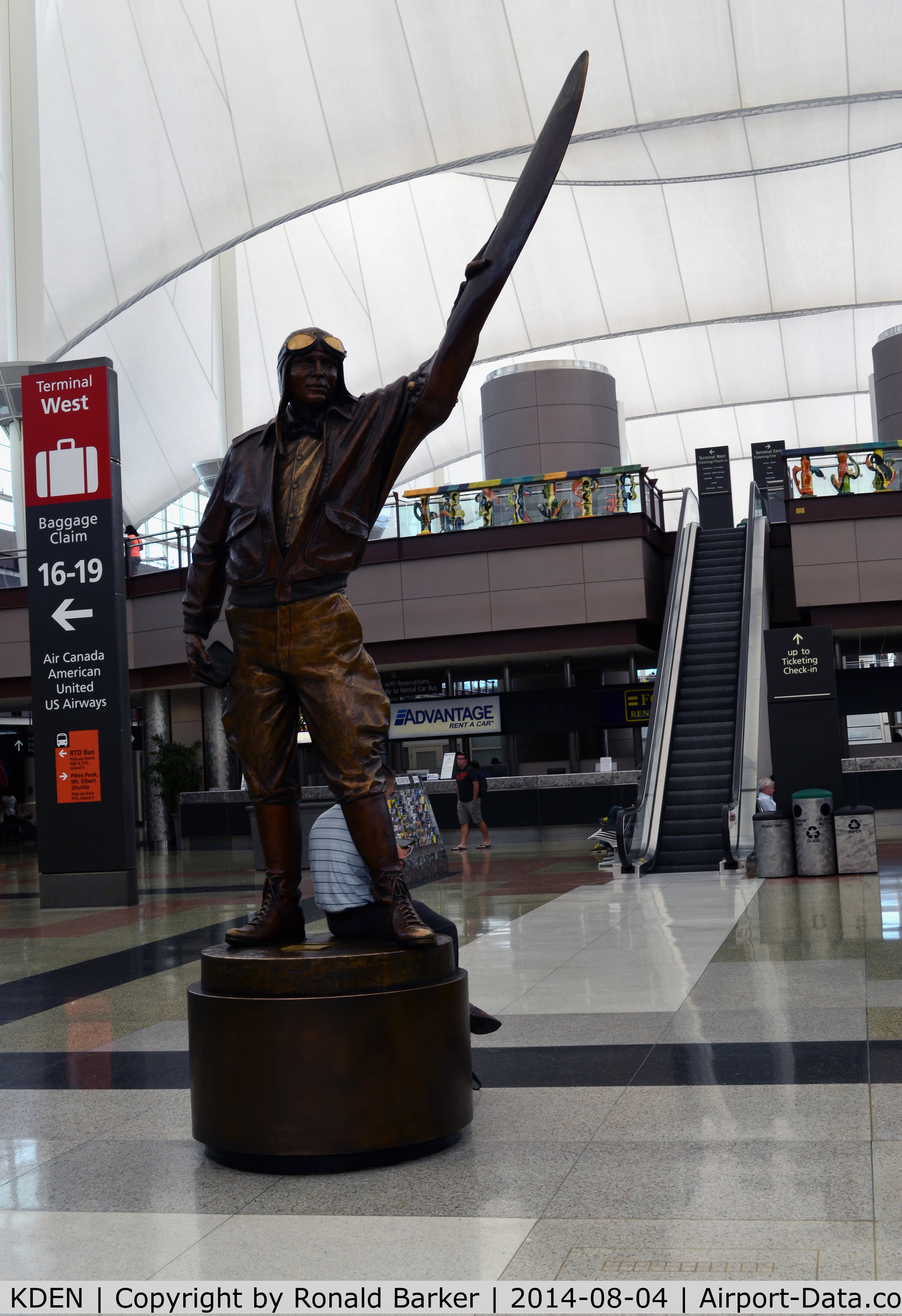 Denver International Airport (DEN) - Statue of Elrey B. Jeppesen Denver 