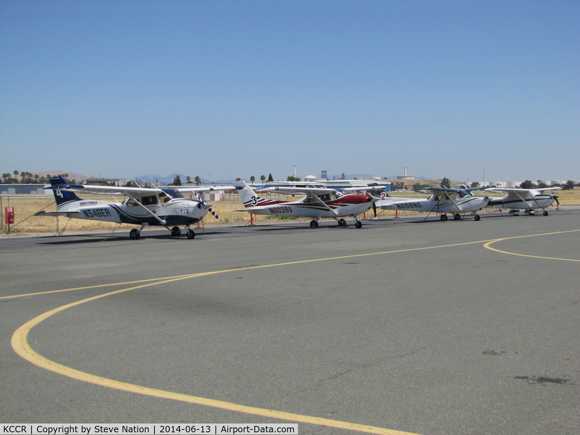 Buchanan Field Airport (CCR) - Another shot of the 2014 Air Race Classic flightline showing Embry-Riddle Prescott Cessna 172S N546ER #4, Cessna 182T N6038V #3, U of ND Cessna 172S N608ND #2 & Cessna 172M C-GWTJ #1