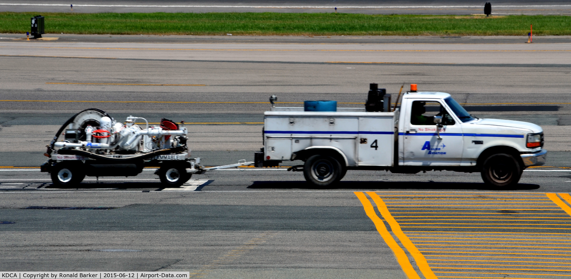 Ronald Reagan Washington National Airport (DCA) - Truck 4 towing fuel pump at National