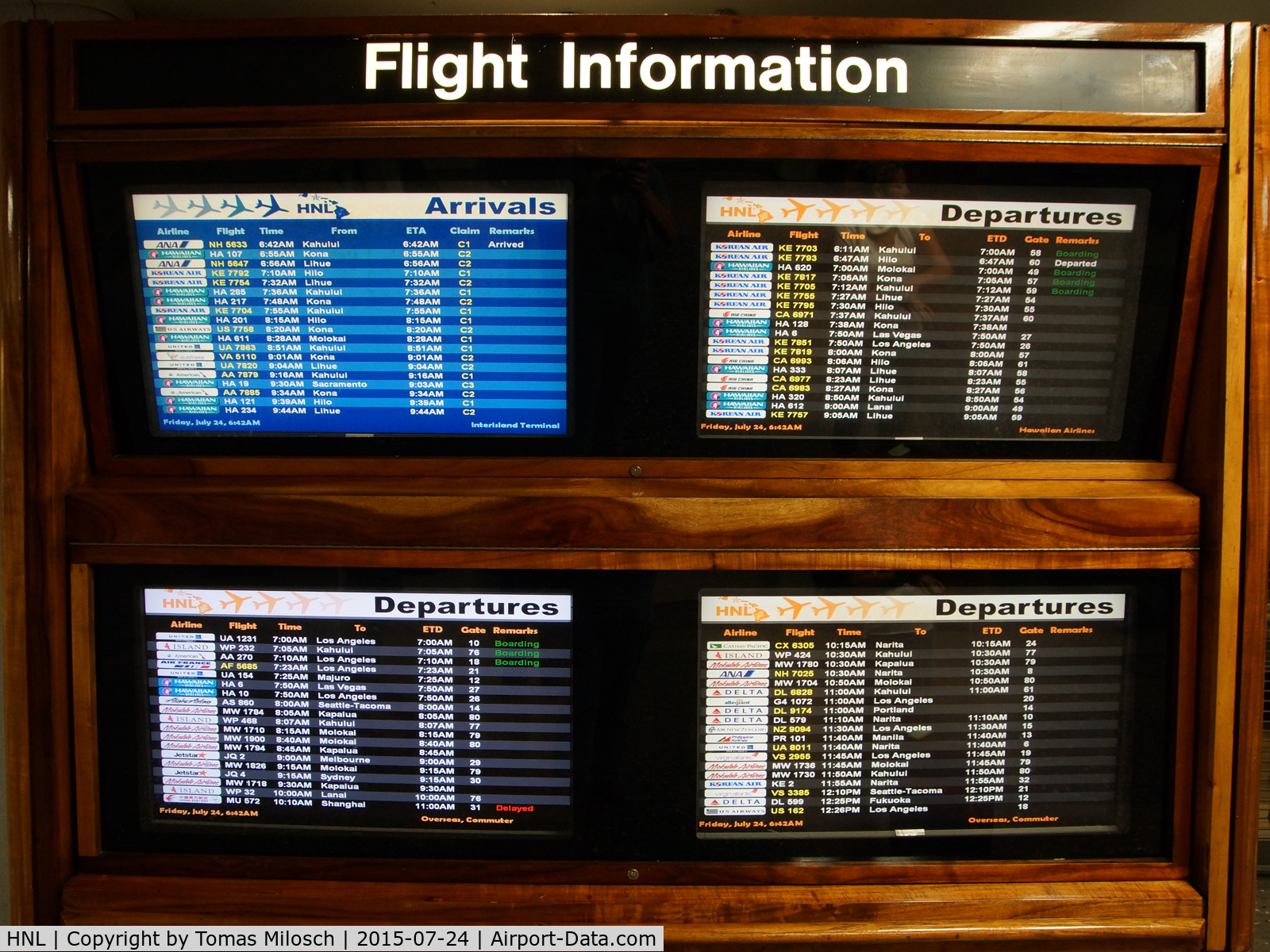 Honolulu International Airport (HNL) - Lots of code share flights among alle these arrivals and departures ...