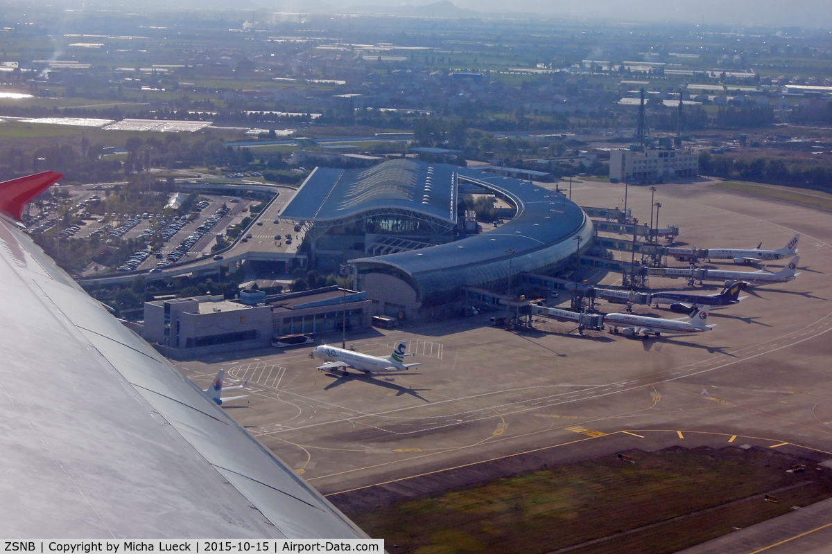 Ningbo Lishe International Airport, Ningbo, Zhejiang China (ZSNB) - Taken from B-HSI, NGB-HKG