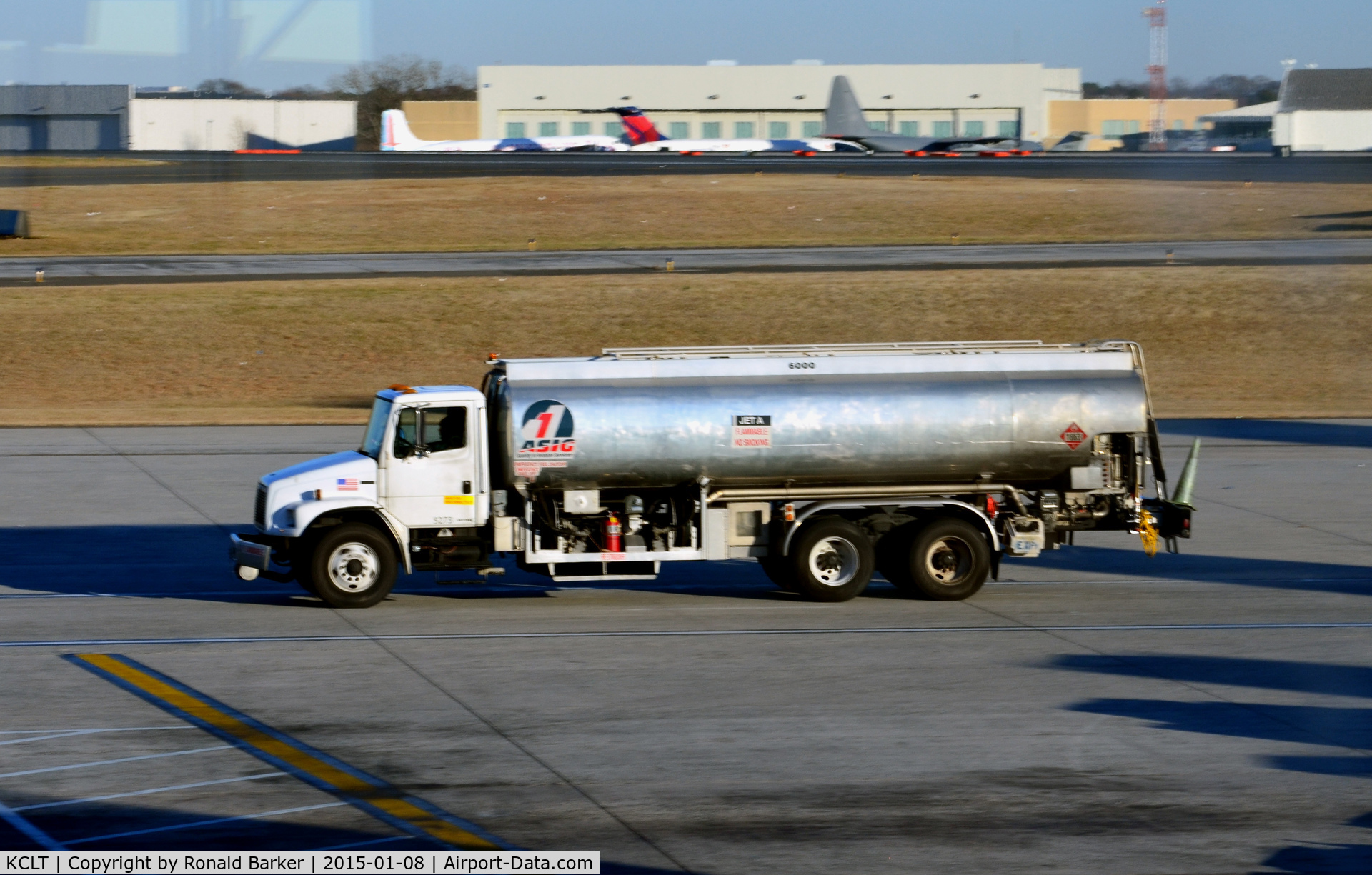 Charlotte/douglas International Airport (CLT) - Fuel truck CLT