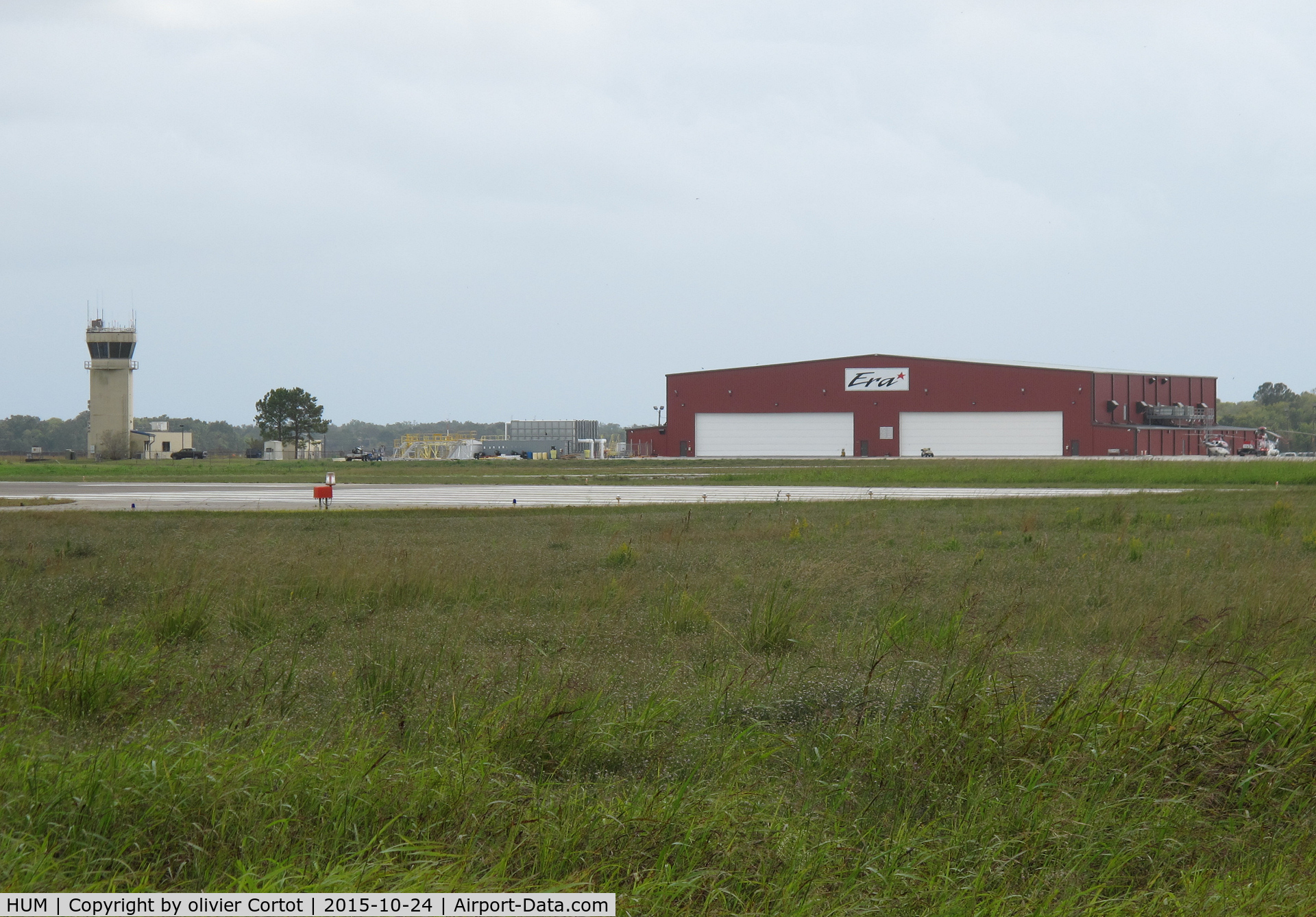 Houma-terrebonne Airport (HUM) - one of the many hangars on site