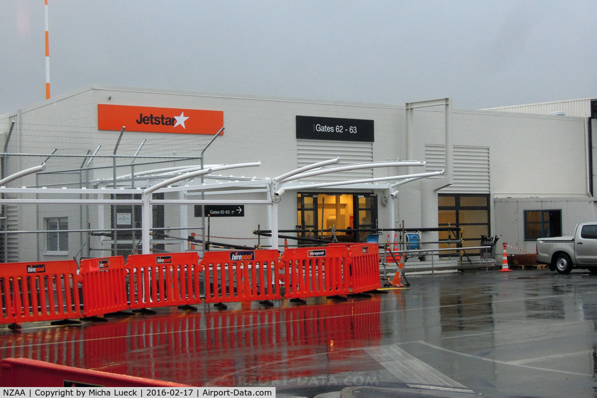 Auckland International Airport, Auckland New Zealand (NZAA) - The new shed at Auckland's domestic part with gates 62 and 63, for the new Jetstar regional prop services