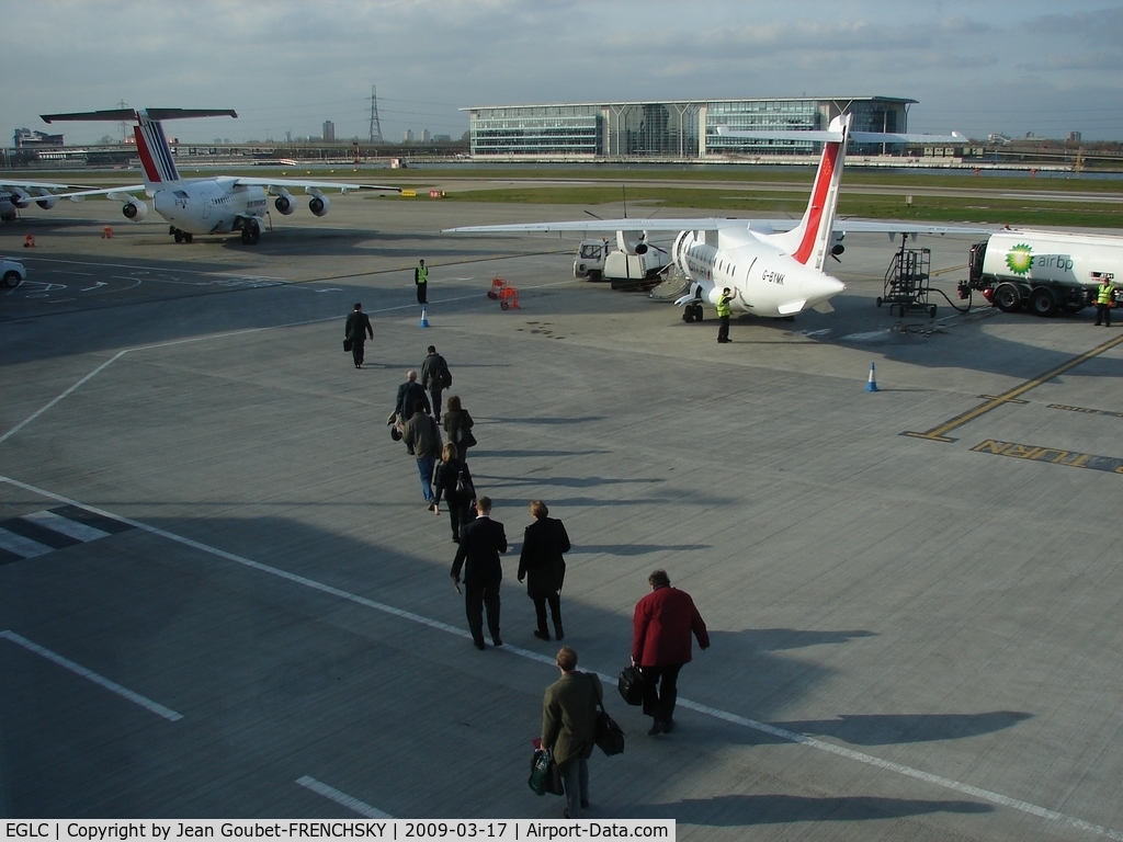 London City Airport, London, England United Kingdom (EGLC) - boarding to AMS