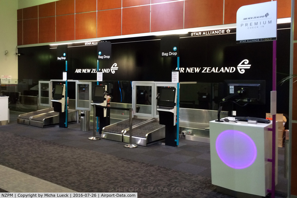 Palmerston North International Airport, Palmerston North New Zealand (NZPM) - Air NZ bag drop