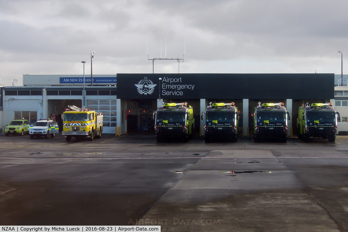 Auckland International Airport, Auckland New Zealand (NZAA) - Airport Emergency Service