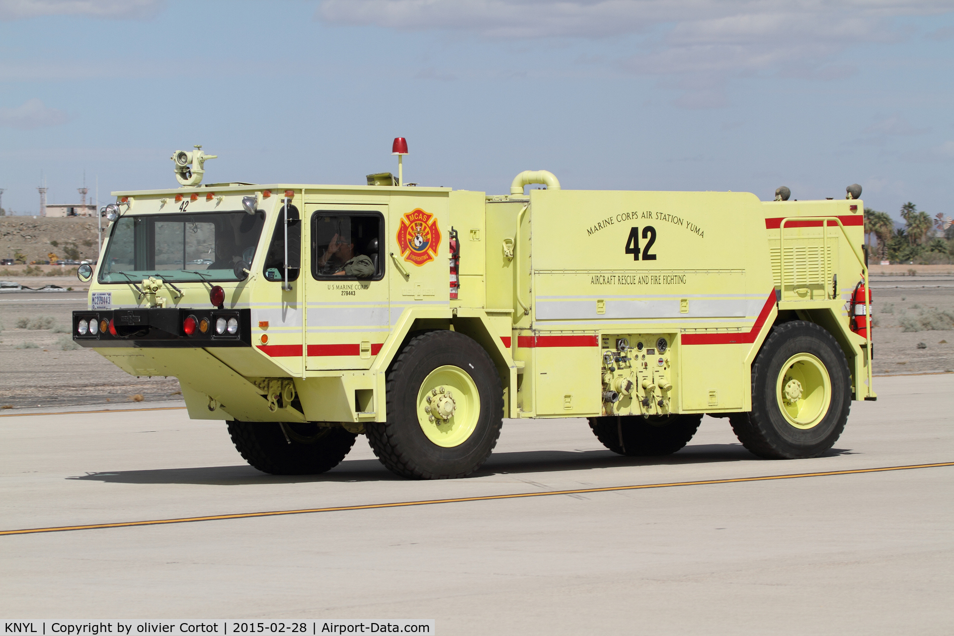 Yuma Mcas/yuma International Airport (NYL) - firetruck on duty