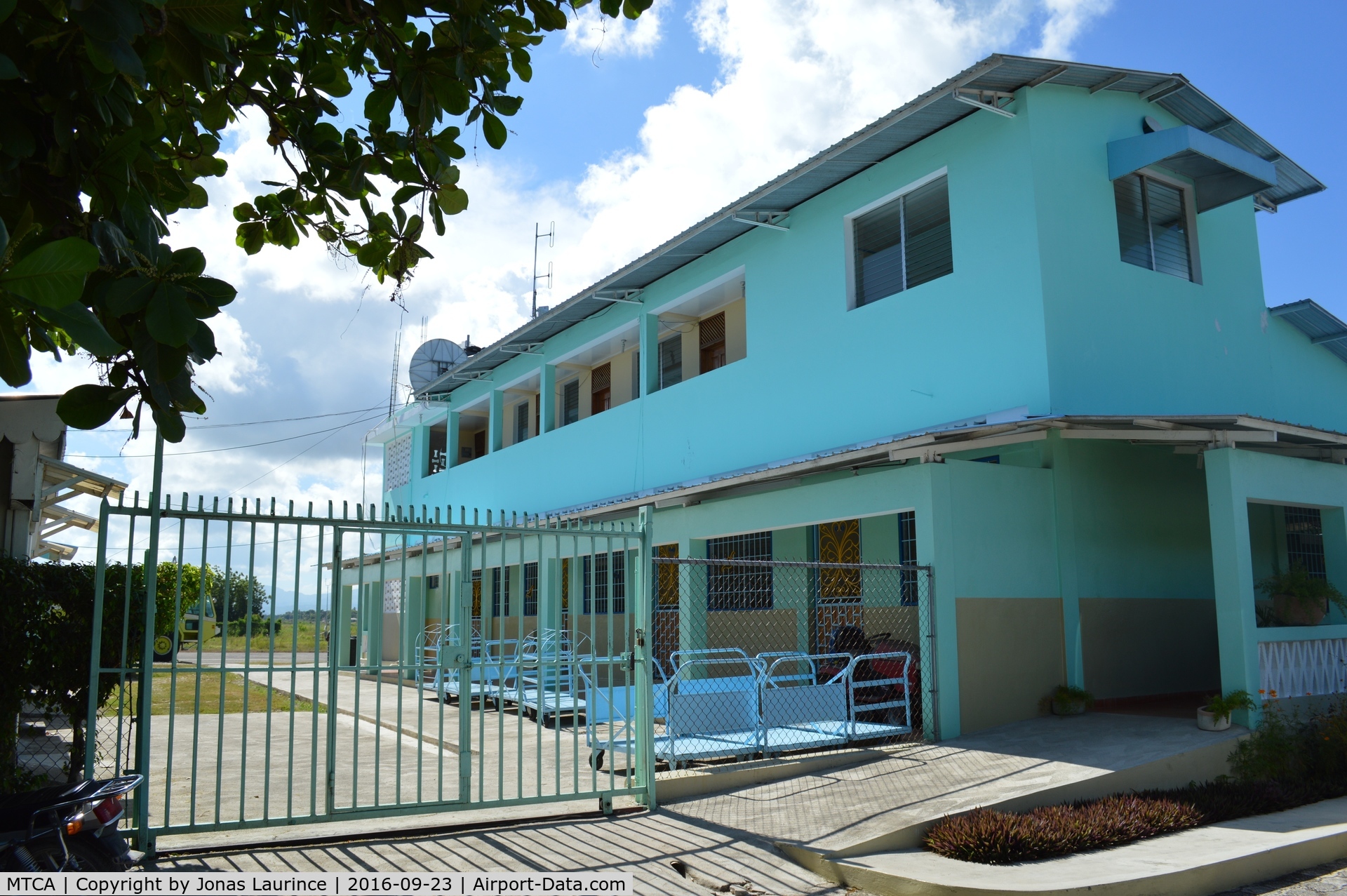 Les Cayes Airport, Les Cayes Haiti (MTCA) - The main building of the Airport of Les Cayes