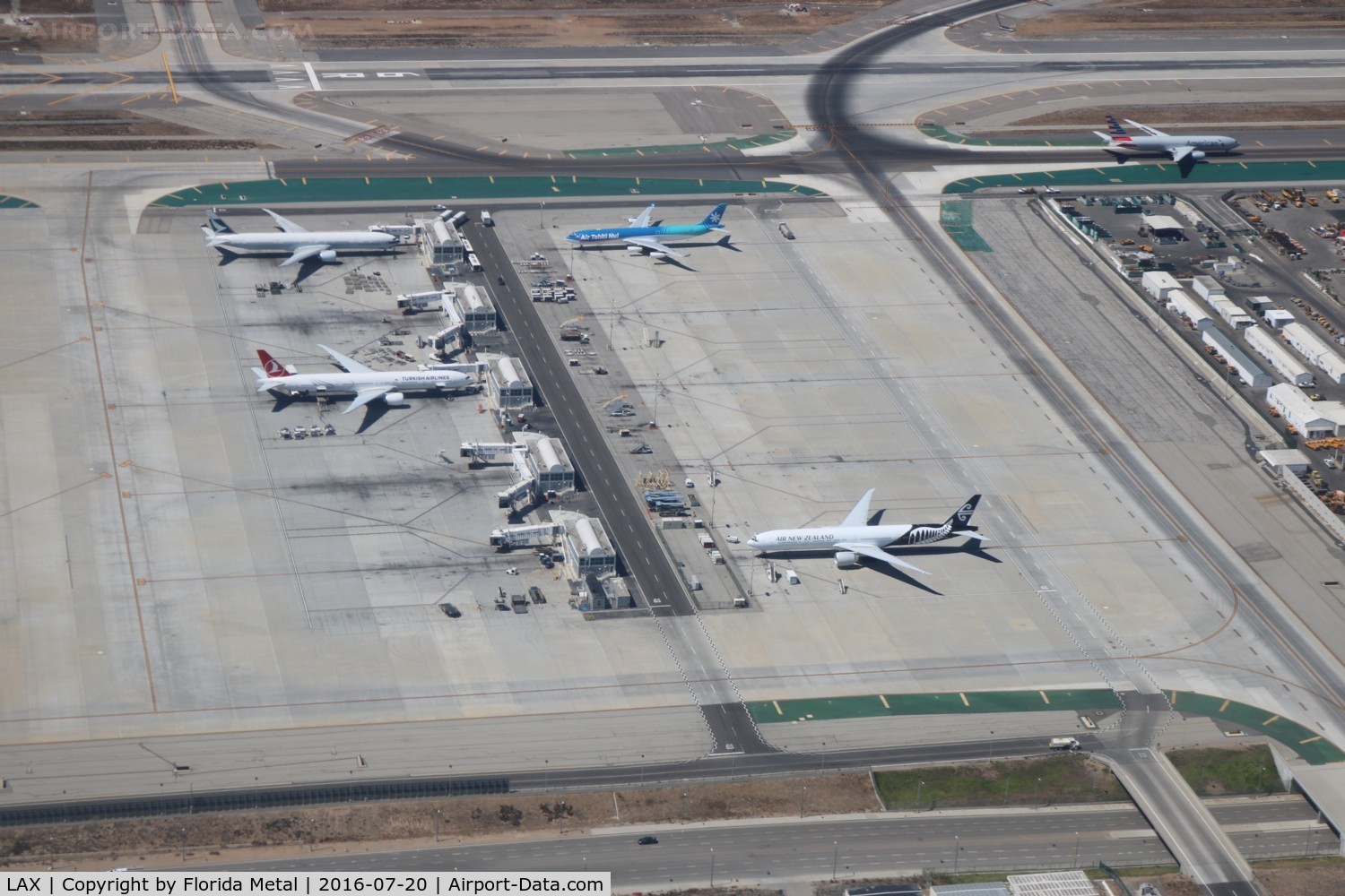 Los Angeles International Airport (LAX) - Remote hardstands